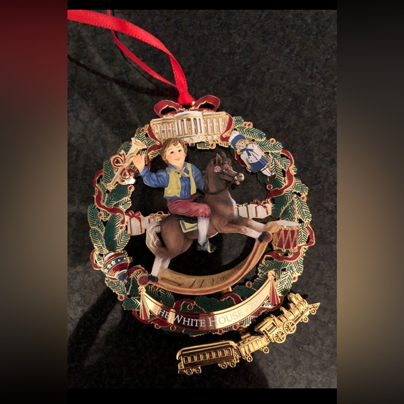 5 White House Christmas ornaments: 2002, 2003, 2005, 2017, 2018, - Picture 5 of 14